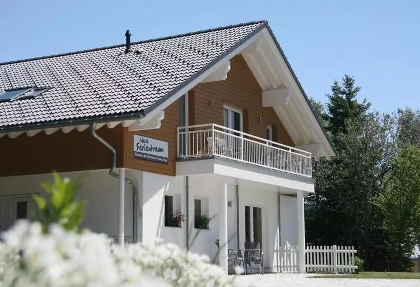 Hotelli Haus Ferientraum