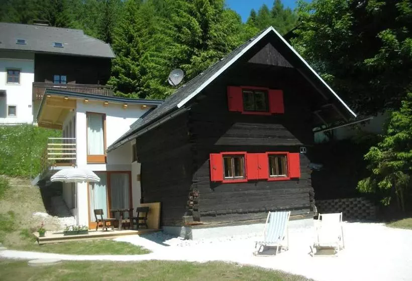 هتل Haus Verdino