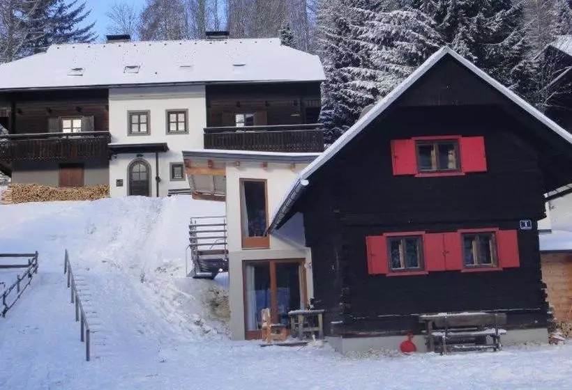 هتل Haus Verdino