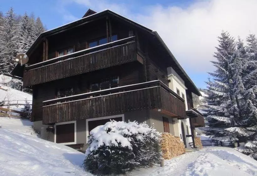 هتل Haus Verdino
