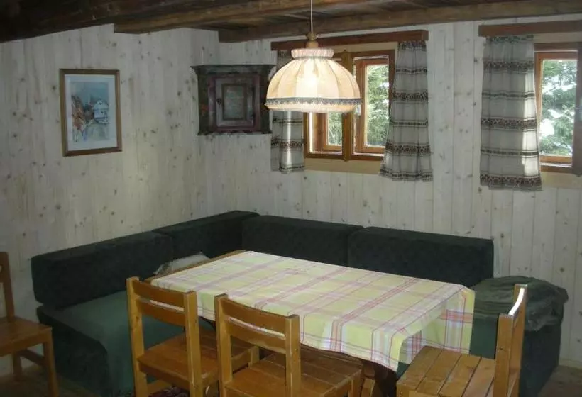 هتل Haus Verdino