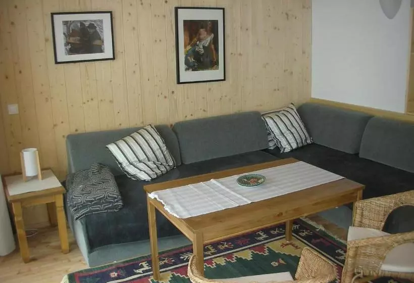 هتل Haus Verdino