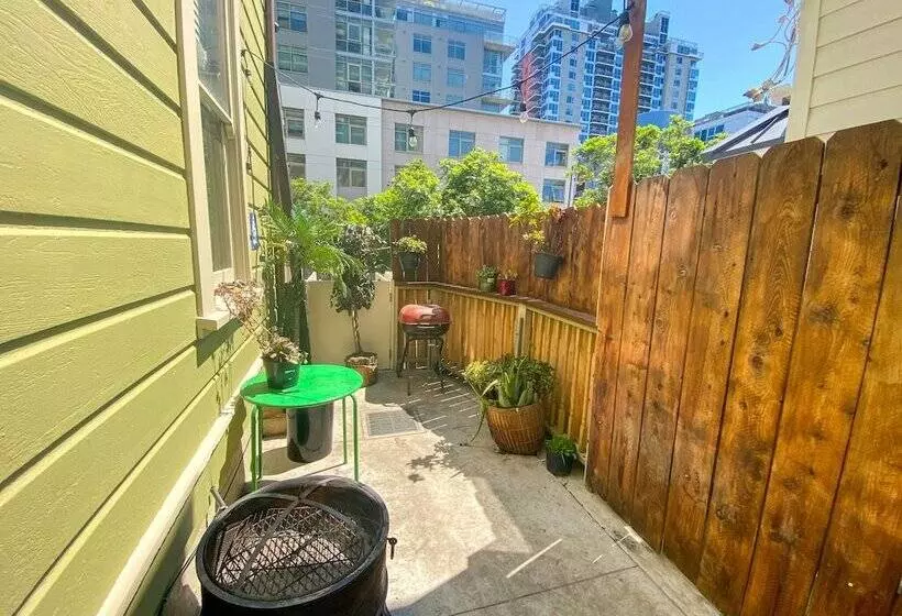 هتل International Travelers House Hostel   Downtown San Diego Little Italy
