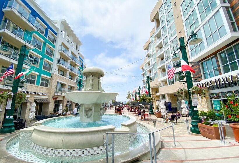 Отель International Travelers House Adventure Hostel