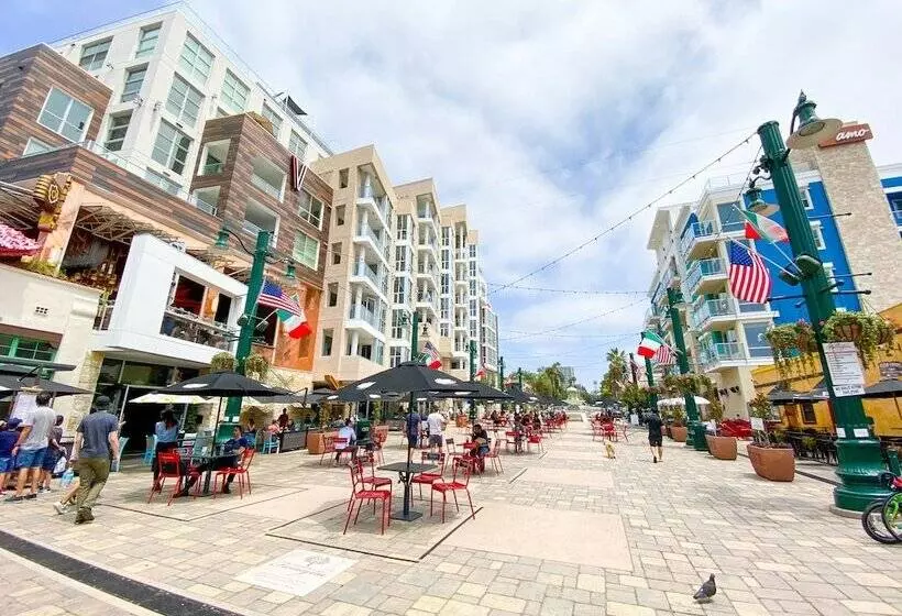 هتل International Travelers House Hostel   Downtown San Diego Little Italy