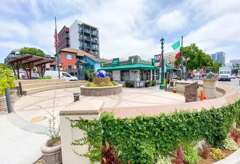 هتل International Travelers House Hostel   Downtown San Diego Little Italy