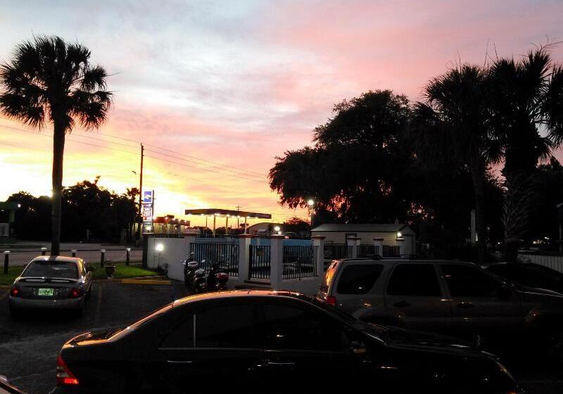 Szálloda Merida Inn And Suites