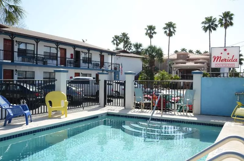 هتل Merida Inn And Suites