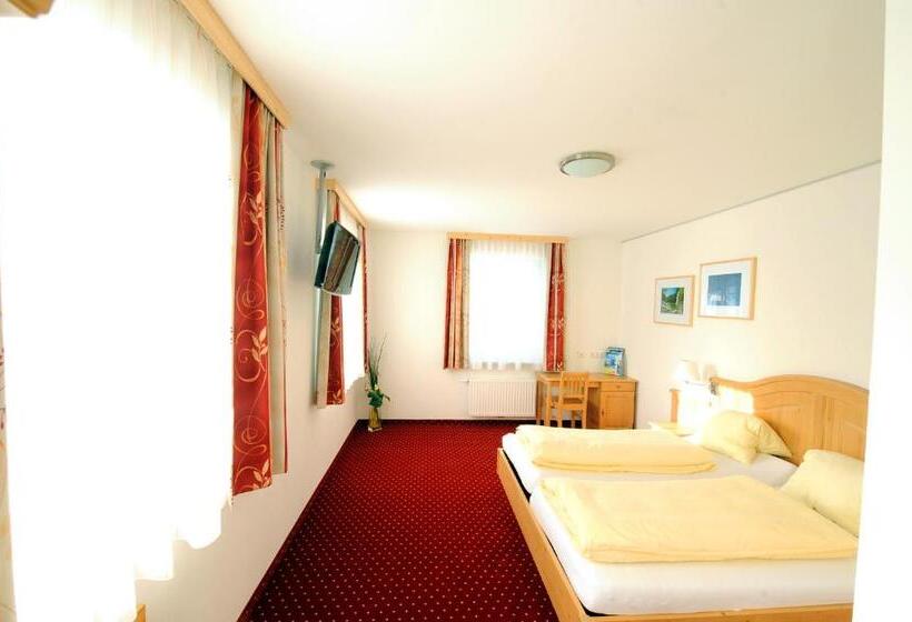 Отель Restaurant Kirchenwirt Aigen