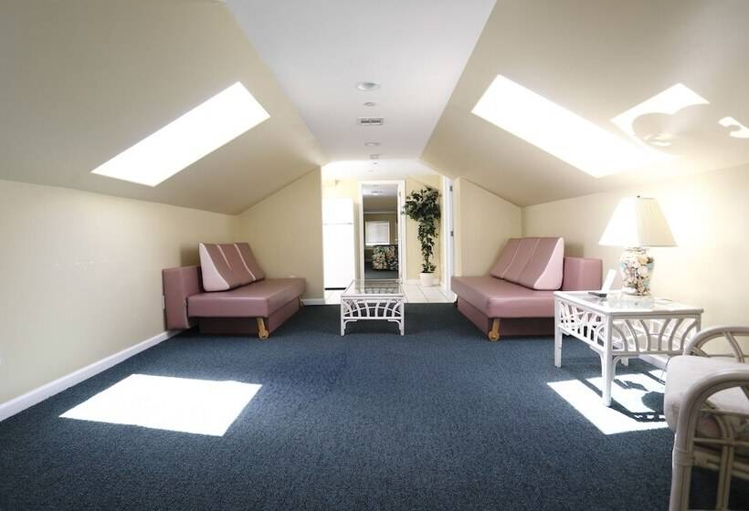 فندق Riviera Resort & Suites