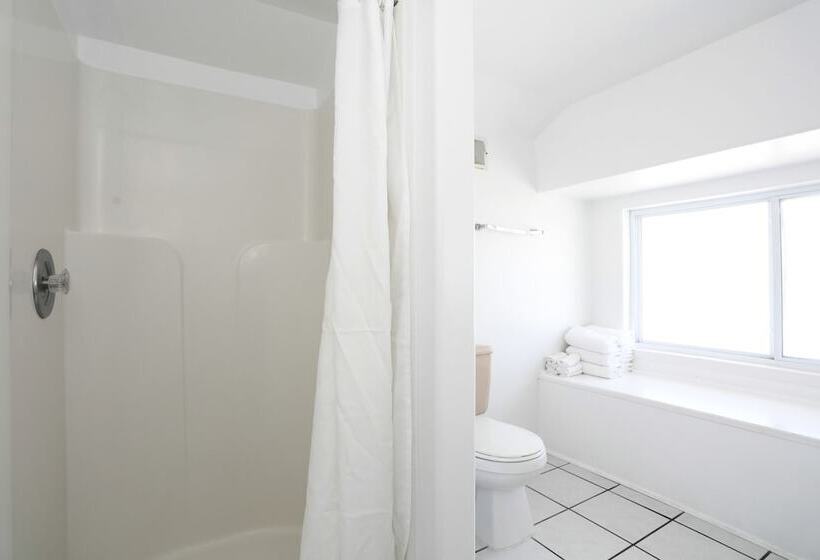 فندق Riviera Resort & Suites