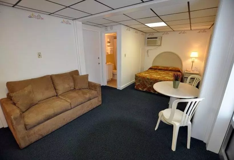 ホテル Riviera Resort & Suites