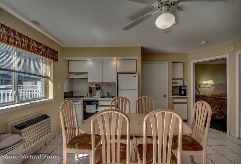 فندق Riviera Resort & Suites