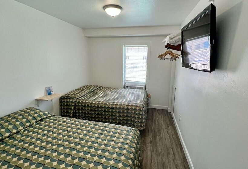 فندق Riviera Resort & Suites