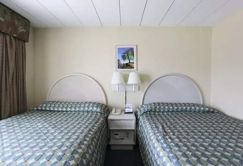ホテル Riviera Resort & Suites