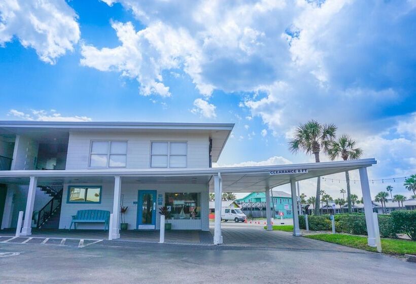 فندق Seahorse Oceanfront Inn