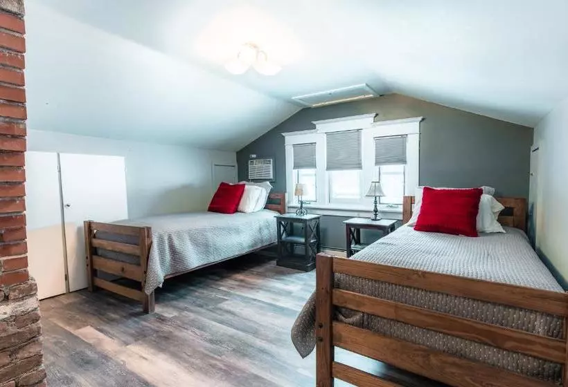 هتل Secret Garden Bed And Breakfast
