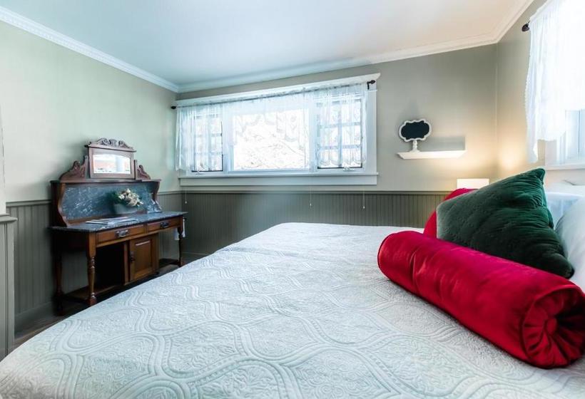 בית מלון כפרי Secret Garden Bed And Breakfast