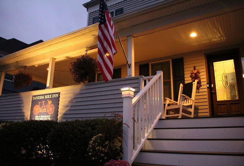 בית מלון כפרי Tandem Bike Inn