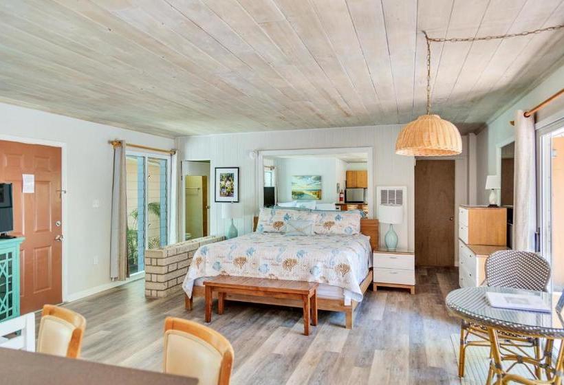 ホテル Parrot Nest