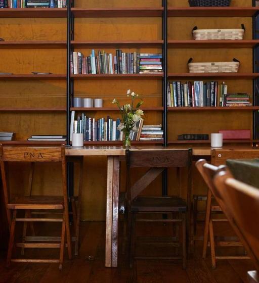 ホテル The Suttle Lodge & Boathouse