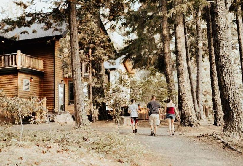 ホテル The Suttle Lodge & Boathouse