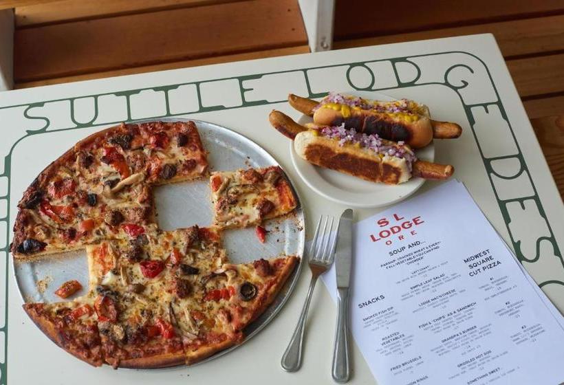 ホテル The Suttle Lodge & Boathouse