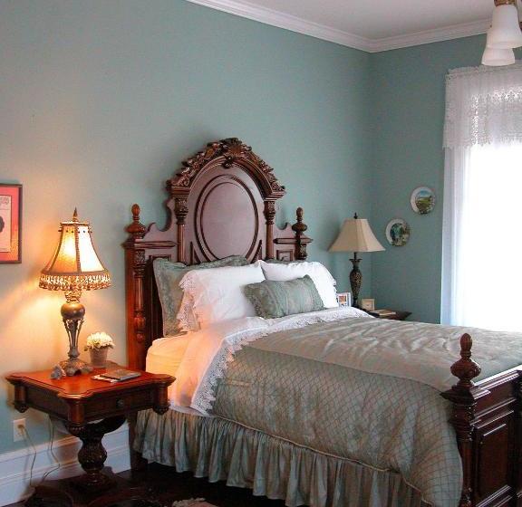 בית מלון כפרי Trinkle Mansion Bed & Breakfast