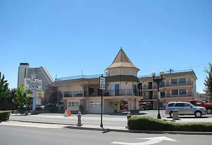 Hotelli Victorian Inn