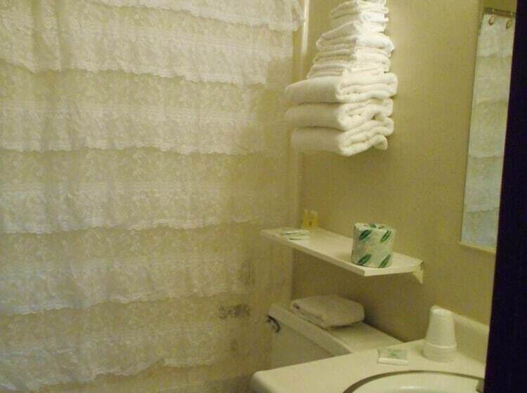 فندق Victorian Inn