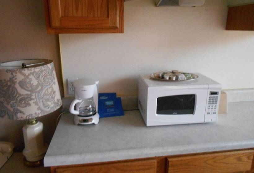 فندق Victorian Inn