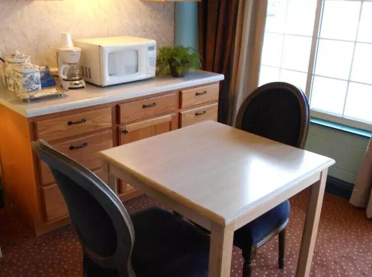Hotelli Victorian Inn