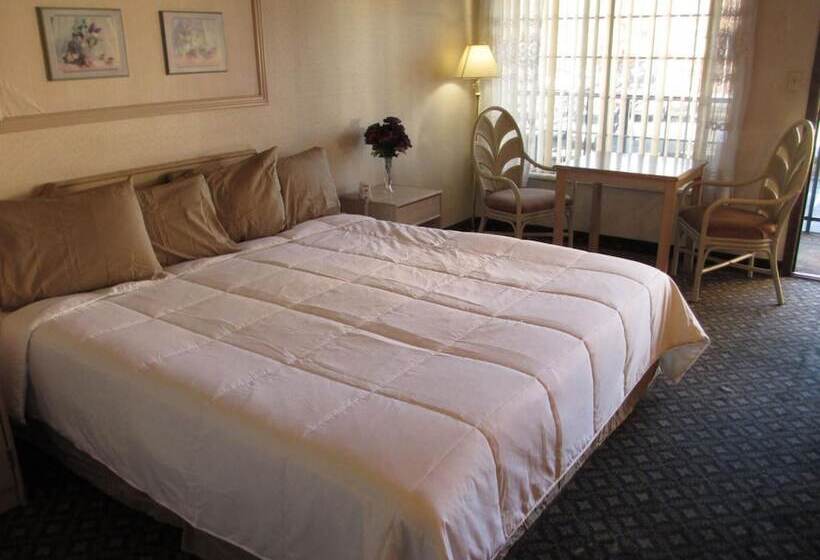 فندق Victorian Inn