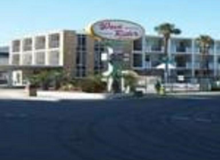 בית מלון כפרי Wave Rider Resort