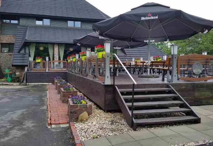 فندق Zajazd Pod Niedźwiedziem