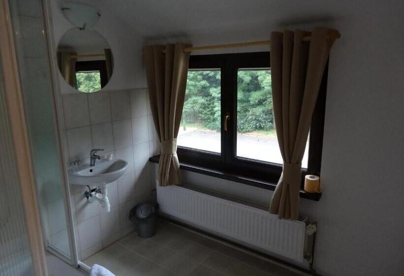 فندق Zajazd Pod Niedźwiedziem