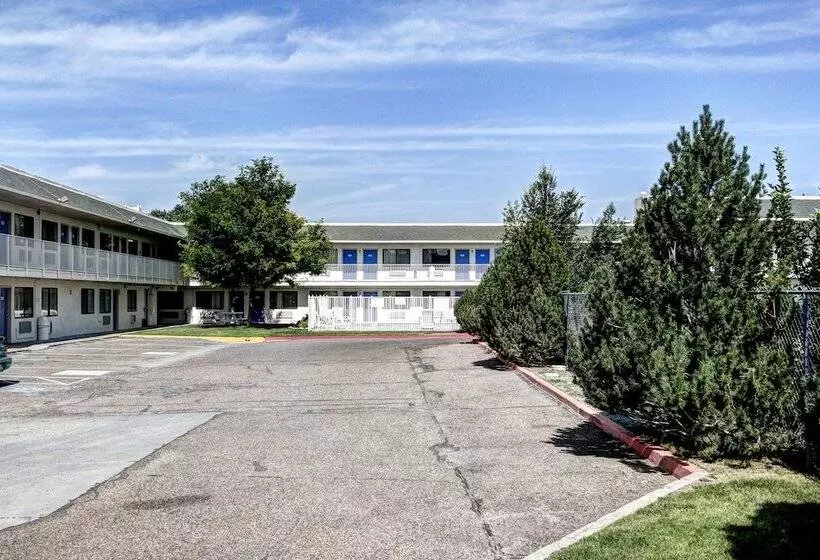 Motel 6 Wells