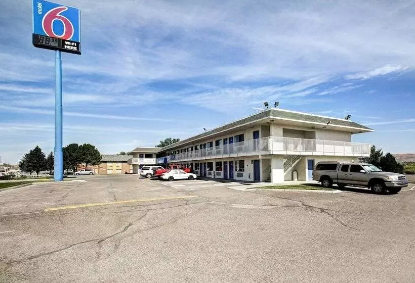 Motel 6 Wells