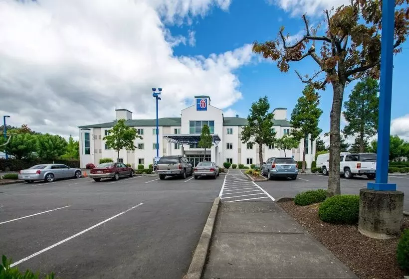 Motel 6 Portland, Or   I 5