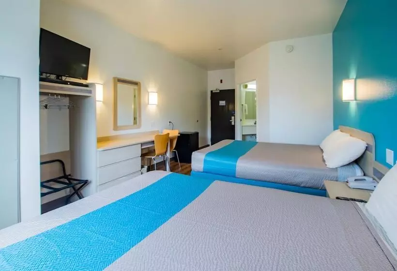 Motel 6 Portland, Or   I 5
