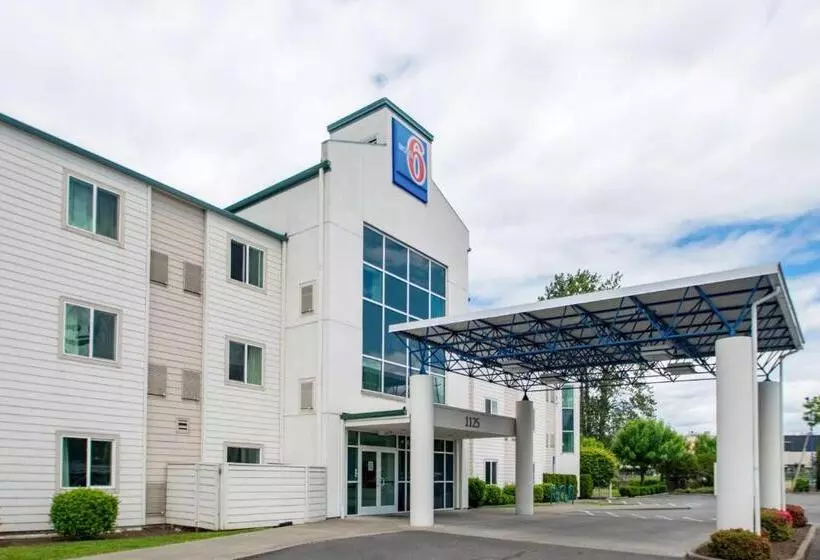 Motel 6 Portland, Or   I 5