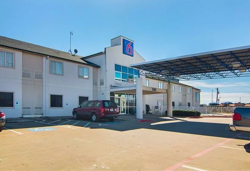Motel 6 Terrell, Tx