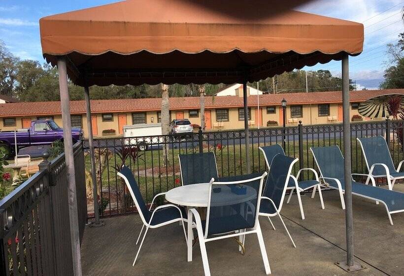 Silver Princess Motel