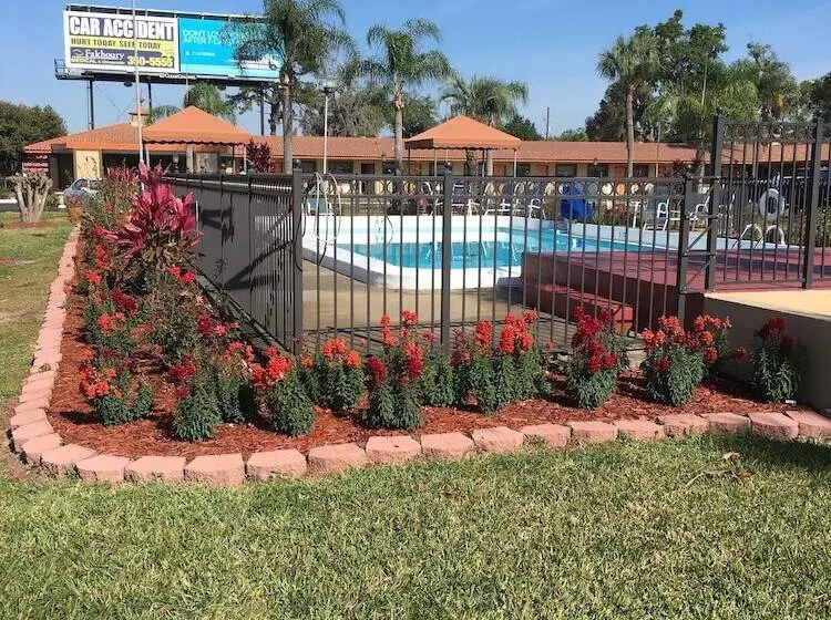 Silver Princess Motel