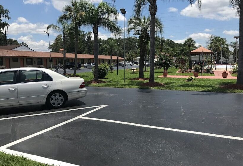 Silver Princess Motel