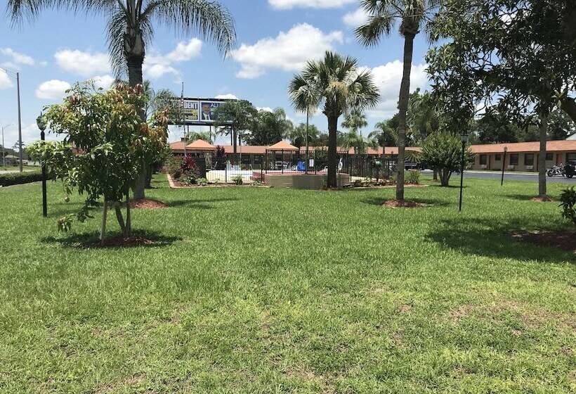 Silver Princess Motel