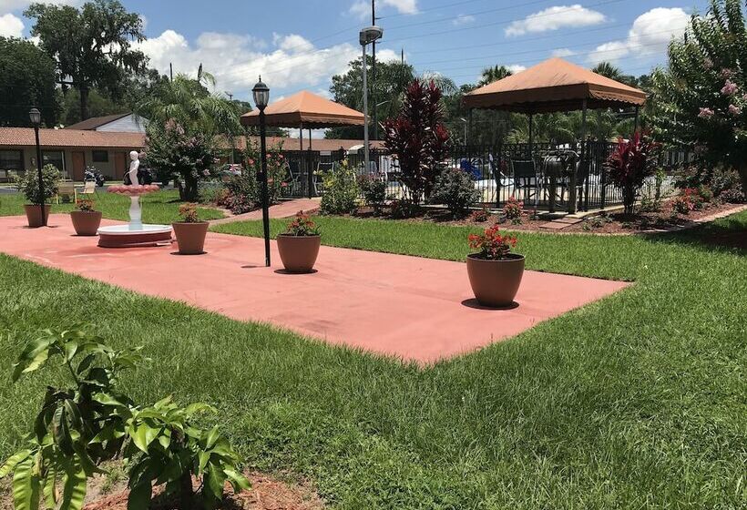 Silver Princess Motel