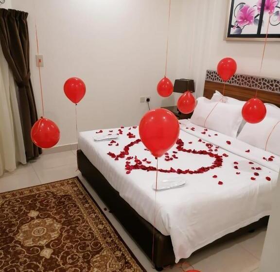 منتجع شاطئ الدولفين للإيواء السياحي