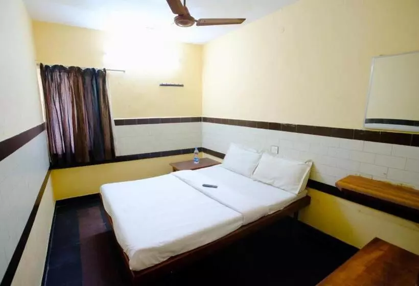 هاستل Bava Inn