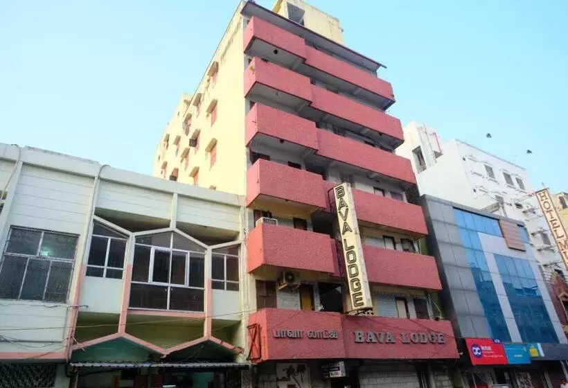 هاستل Bava Inn
